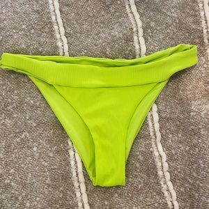 LSPACE neon green ribbed bikini bottom. Size M